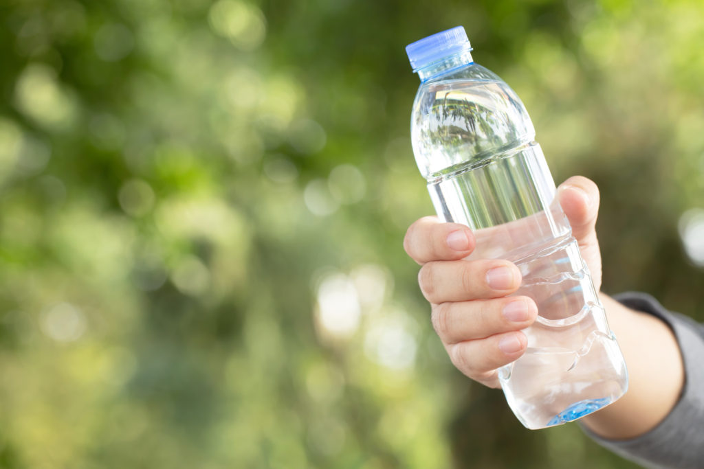 酸素水ってどんな水？その特徴や使い方について | 水と健康の情報メディア｜トリム・ミズラボ - 日本トリム