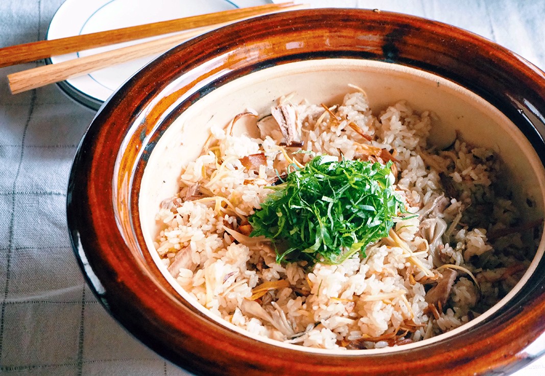 香ばしごぼうとサンマの炊き込みご飯