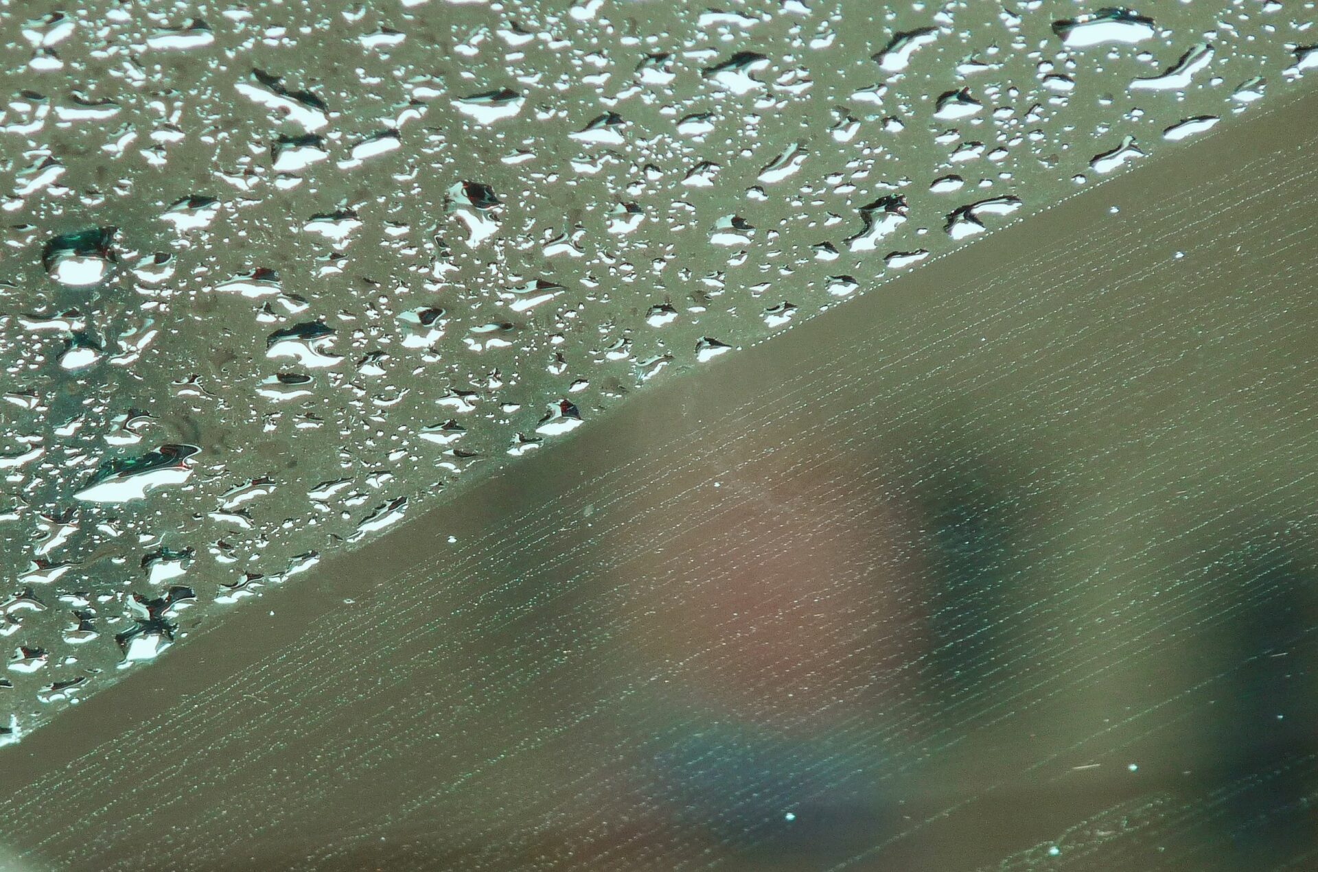 窓や鏡の拭き掃除